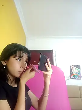 Snapshot of xoxo_milk chatting on October 2025 06:40:01 PM xoxo milk online show from October 2025 06:40:01 PM