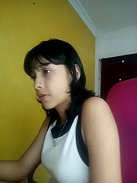 Snapshot of xoxo_milk chatting on October 2025 08:05:01 PM xoxo milk online show from October 2025 08:05:01 PM