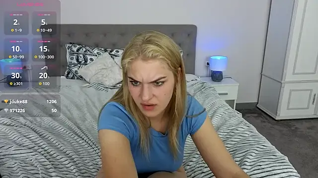 AlinaLiii online show from May 2026 05:43:01 PM