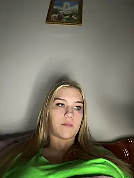 AlinaLiii online show from May 2026 08:40:02 PM
