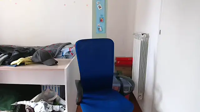 muscoloporco online show from October 2025 08:24:02 AM