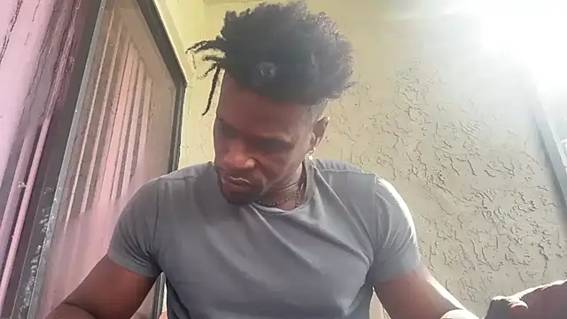 Snapshot of MrDaddyBlackNi9e chatting on September 2025 02:11:01 PM MrDaddyBlackNi9e online show from September 2025 02:11:01 PM