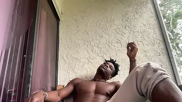 Snapshot of MrDaddyBlackNi9e chatting on October 2025 01:32:02 PM MrDaddyBlackNi9e online show from October 2025 01:32:02 PM