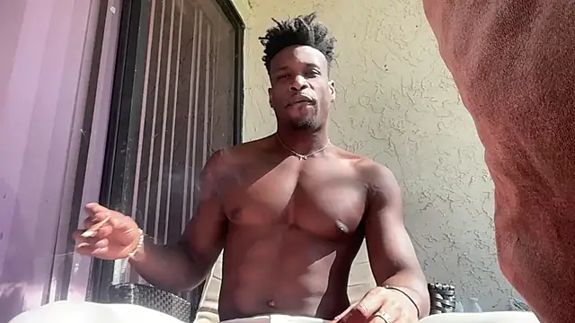 Snapshot of MrDaddyBlackNi9e chatting on October 2025 03:35:01 PM MrDaddyBlackNi9e online show from October 2025 03:35:01 PM