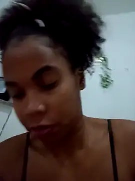 Snapshot of PrettahSantos chatting on September 2025 02:38:01 AM PrettahSantos online show from September 2025 02:38:01 AM