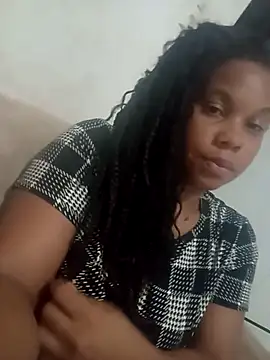 Snapshot of PrettahSantos chatting on January 2026 11:42:01 PM PrettahSantos online show from January 2026 11:42:01 PM