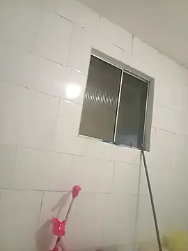 Snapshot of PrettahSantos chatting on February 2026 01:29:01 PM PrettahSantos online show from February 2026 01:29:01 PM