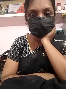 Snapshot of Tamil_Swathi chatting on November 2025 05:31:02 AM Tamil Swathi online show from November 2025 05:31:02 AM