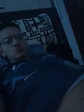 Snapshot of Johan_sb chatting on November 2025 05:18:02 AM Johan sb online show from November 2025 05:18:02 AM