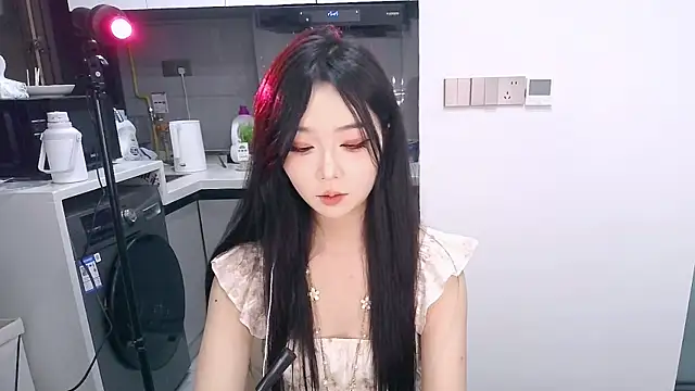 Snapshot of Miao-Maimiao chatting on September 2025 03:04:01 PM Miao-Maimiao online show from September 2025 03:04:01 PM