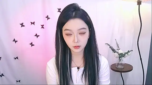 Snapshot of Miao-Maimiao chatting on November 2025 01:14:02 PM Miao-Maimiao online show from November 2025 01:14:02 PM