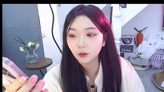 Snapshot of Miao-Maimiao chatting on December 2025 12:55:02 PM Miao-Maimiao online show from December 2025 12:55:02 PM