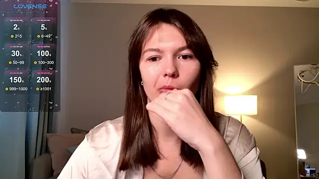 Snapshot of EllaCanny chatting on May 2026 03:46:02 AM EllaCanny online show from May 2026 03:46:02 AM