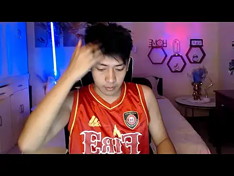 niel cumshow online show from February 2026 09:10:02 PM