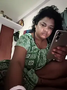 Deborbhavi222 online show from May 2026 10:58:01 AM