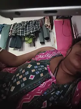 Deborbhavi222 online show from May 2026 09:02:01 AM