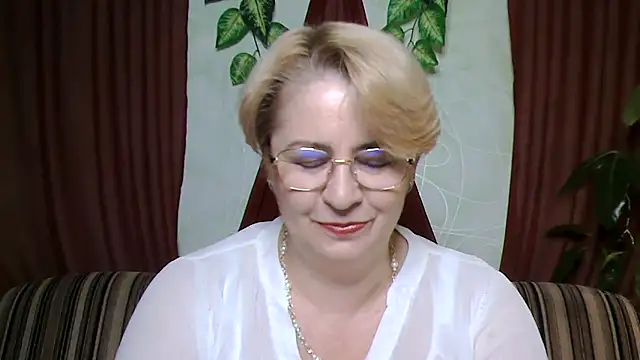 Selena-Velvet online show from October 2025 01:23:01 PM