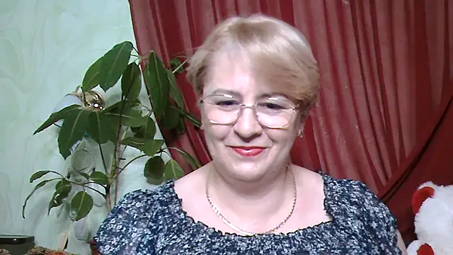 Selena-Velvet online show from October 2025 01:07:02 PM