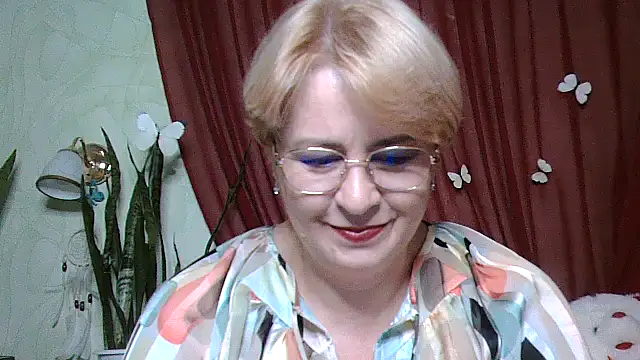 Selena-Velvet online show from November 2025 01:35:02 PM