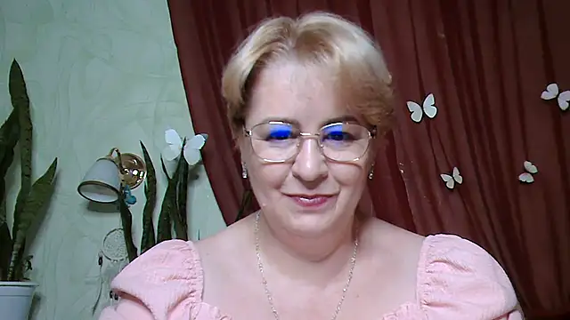 Selena-Velvet online show from November 2025 02:08:01 PM