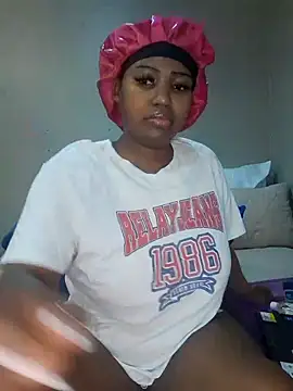 Snapshot of AfricanGem_ chatting on February 2026 10:39:01 PM AfricanGem online show from February 2026 10:39:01 PM