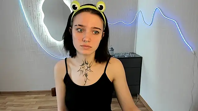 Snapshot of Elastikisss chatting on February 2026 04:02:01 AM Elastikisss online show from February 2026 04:02:01 AM