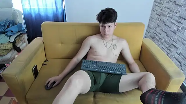 daniel leon online show from March 2026 01:55:02 PM