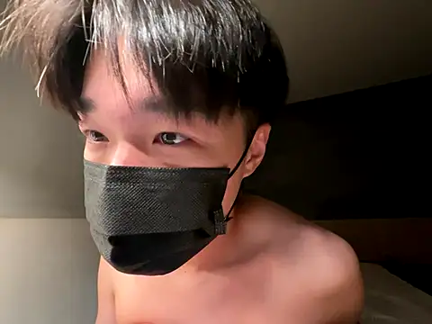 Yo155 online show from October 2025 02:39:02 PM