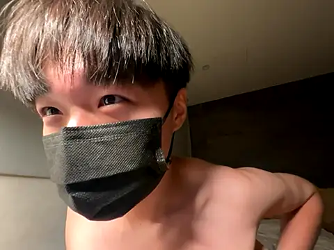 Yo155 online show from October 2025 04:52:02 PM