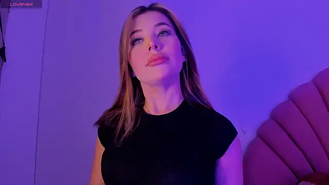 Snapshot of nicol_gw7 chatting on October 2025 04:56:02 AM nicol gw7 online show from October 2025 04:56:02 AM