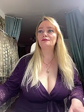 Sweet-blonde online show from February 2026 10:06:01 PM