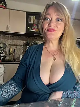 Sweet-blonde online show from June 2026 11:31:02 PM
