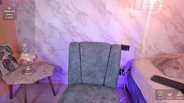 Lauren smiles online show from March 2026 01:09:01 AM