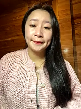 violet-00 online show from December 2025 01:32:02 AM