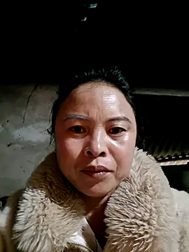 xuxulovezz online show from February 2026 12:42:01 AM