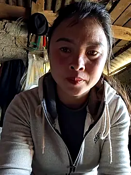 xuxulovezz online show from February 2026 05:23:01 AM