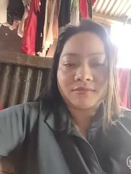 Snapshot of radiantbloom chatting on January 2026 03:42:02 AM radiantbloom online show from January 2026 03:42:02 AM