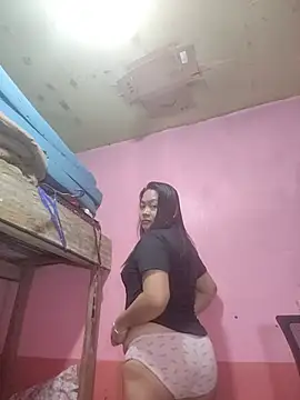 Snapshot of radiantbloom chatting on February 2026 01:04:01 PM radiantbloom online show from February 2026 01:04:01 PM