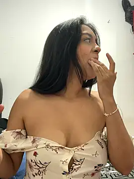 Snapshot of Selene_Wings22 chatting on October 2025 10:33:02 PM Selene Wings22 online show from October 2025 10:33:02 PM