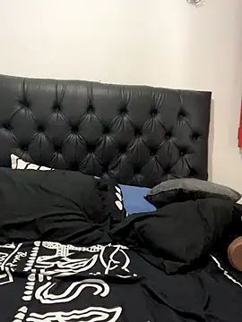 Snapshot of Selene_Wings22 chatting on November 2025 08:00:01 PM Selene Wings22 online show from November 2025 08:00:01 PM