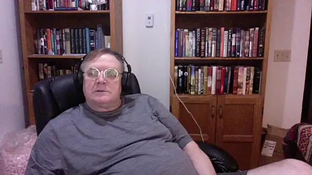Vinyl22xh online show from May 2026 02:42:02 AM