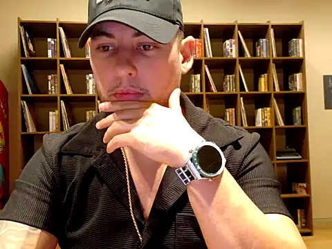 maximus888A online show from September 2025 06:01:02 PM