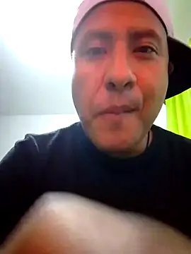 Snapshot of Ruloluna chatting on October 2025 06:19:01 AM Ruloluna online show from October 2025 06:19:01 AM