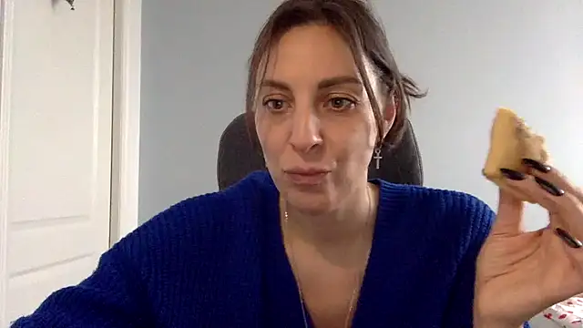 Snapshot of Myronell chatting on October 2025 11:22:01 AM Myronell online show from October 2025 11:22:01 AM