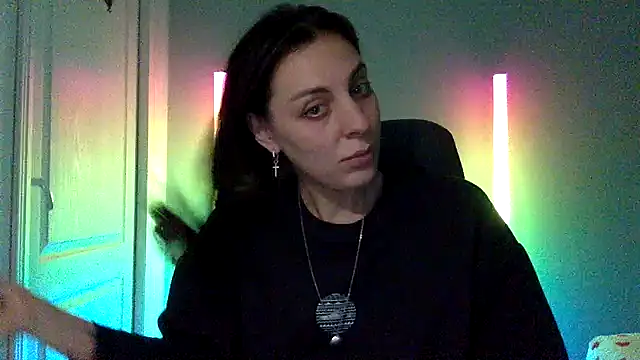 Snapshot of Myronell chatting on October 2025 04:42:01 PM Myronell online show from October 2025 04:42:01 PM