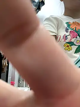 Snapshot of kanaka99 chatting on October 2025 03:09:01 PM kanaka99 online show from October 2025 03:09:01 PM