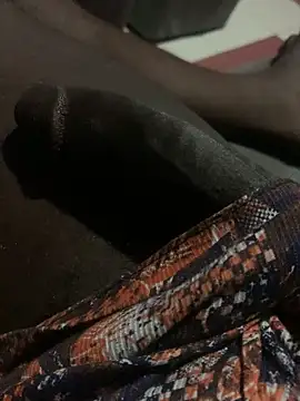 Snapshot of HUGE_BLACK_DICKY chatting on October 2025 12:00:02 AM HUGE BLACK DICKY online show from October 2025 12:00:02 AM