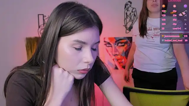 lola swon online show from November 2025 10:21:01 PM