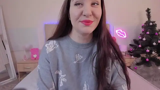 TrishaDarks online show from December 2025 06:30:02 AM