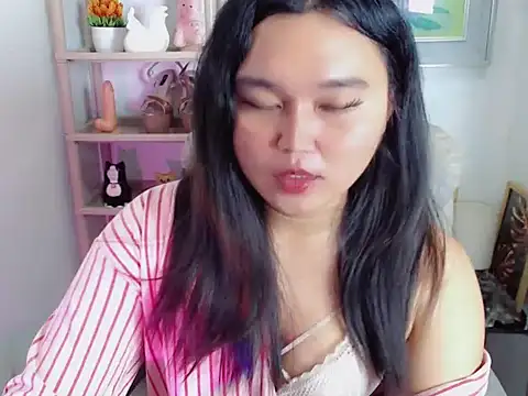 Eyes-on-me online show from June 2026 02:53:01 AM
